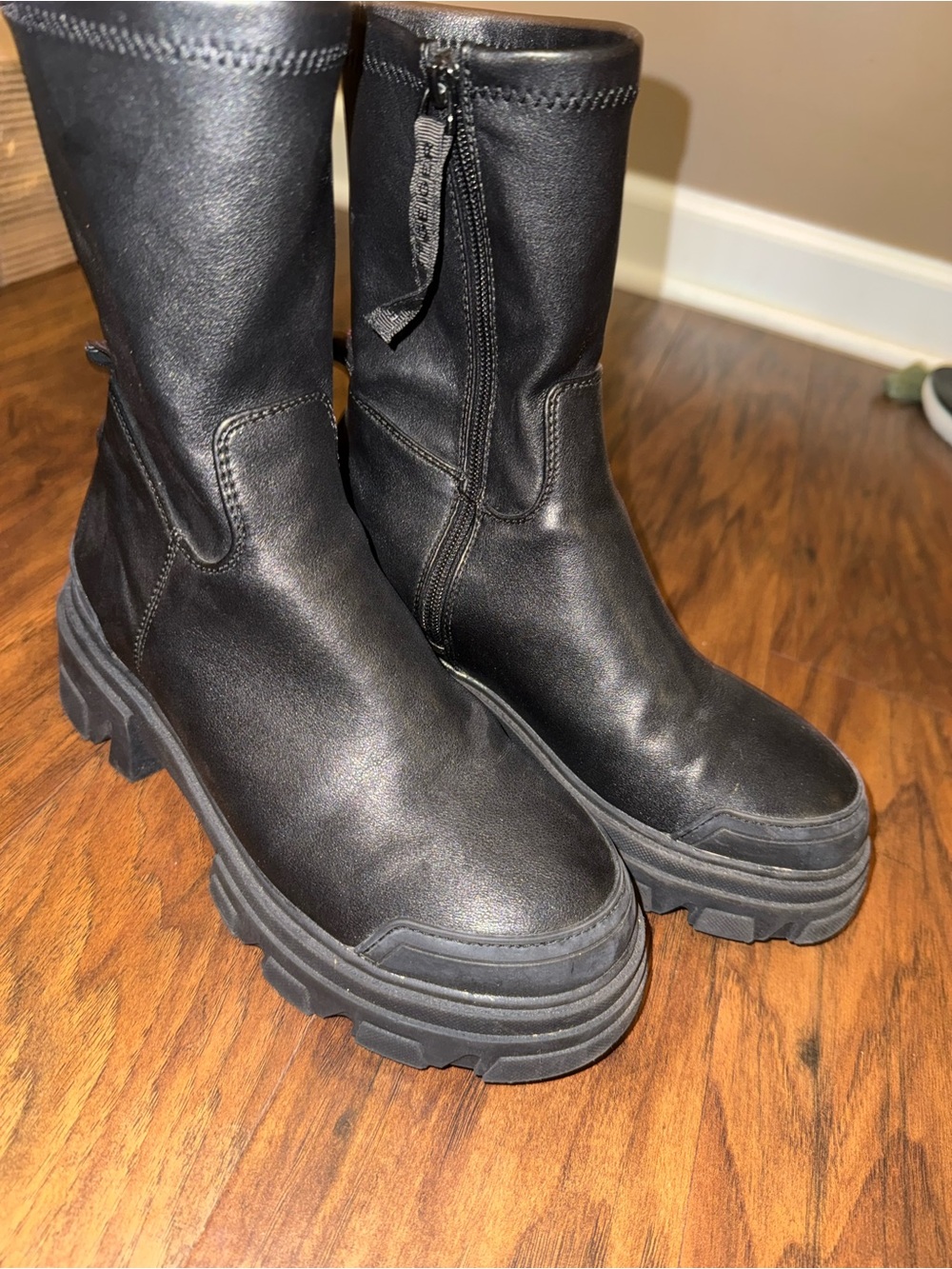Kurt Geiger Black Leather Platform Zip Combat Boots